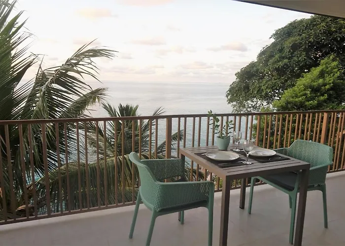 Maka Bay Self Catering *