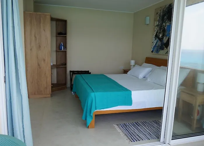 Maka Bay Self Catering *