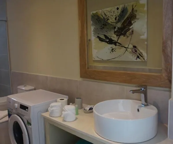Maka Bay Self Catering